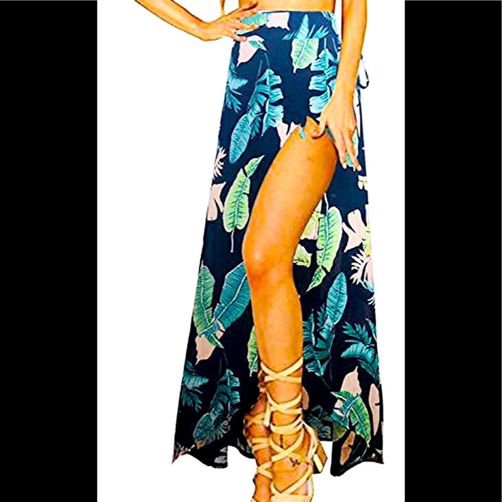 Womens Boho tropical tie-up waist summer maxi skirt or swim coverup. NWOT (SOLD)